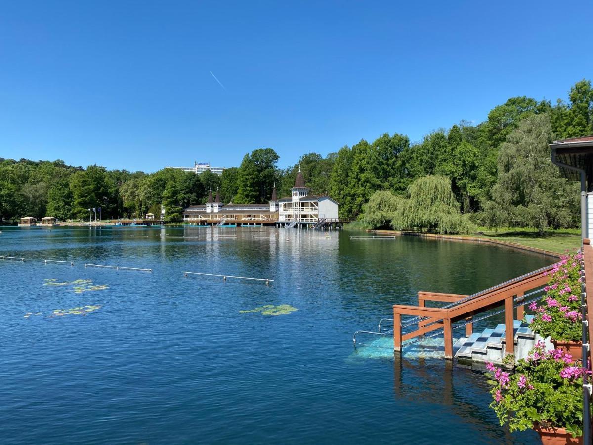 Villa Elisa Vonyarcvashegy Eksteriør bilde