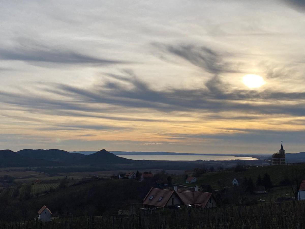 Villa Elisa Vonyarcvashegy Eksteriør bilde